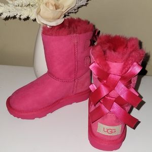 Ugg bailey bow toddler boots pink size 9